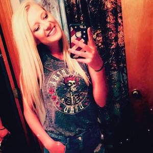 Meet your Posher, Christina